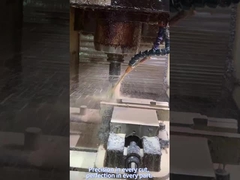 dengan aksesoris mesin CNC untuk memutar