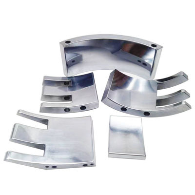 Harga yang bagus Cnc Milling Tolerances High Turning Metal Lathe Dan Bagian Mesin Milling on line